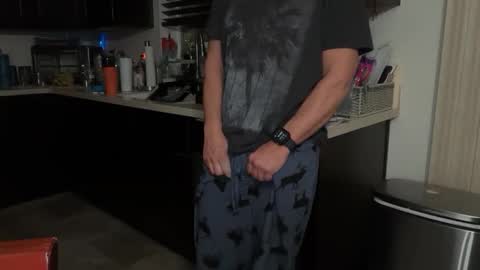 Snapshot of zimmy22 chatting on January 2026 12:21:01 PM Zimmy22 online show from January 2026 12:21:01 PM