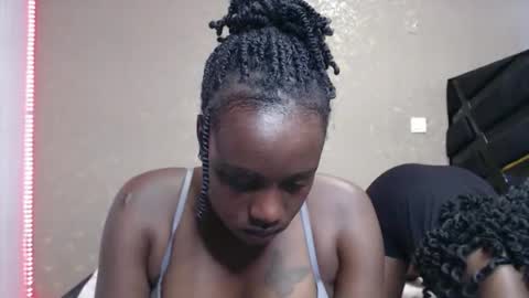 Snapshot of zinadine_ chatting on January 2026 06:18:02 AM Zinadine online show from January 2026 06:18:02 AM