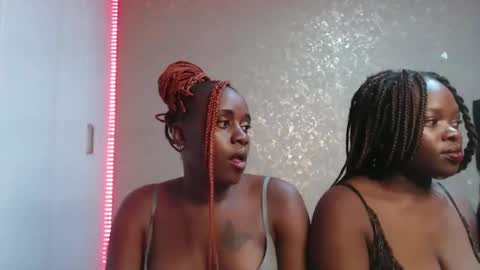 Snapshot of zinadine_ chatting on February 2026 07:54:01 PM Zinadine online show from February 2026 07:54:01 PM