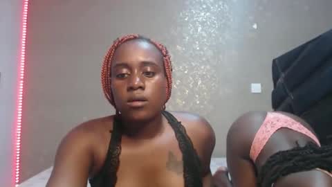 Snapshot of zinadine_ chatting on February 2026 06:12:02 AM Zinadine online show from February 2026 06:12:02 AM