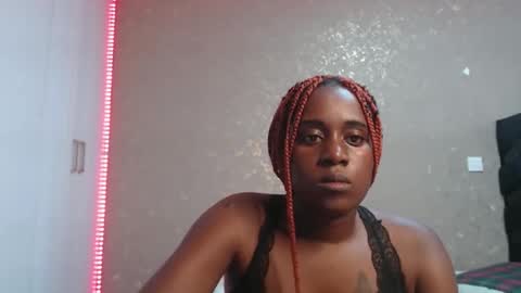 Snapshot of zinadine_ chatting on February 2026 06:23:01 AM Zinadine online show from February 2026 06:23:01 AM