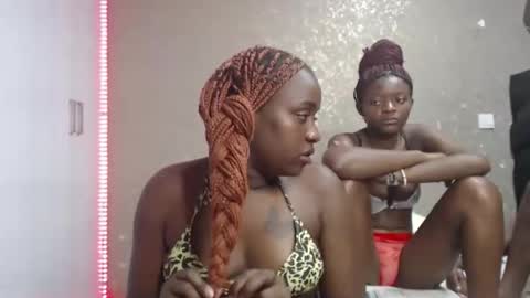 Zinadine online show from February 2026 06:09:01 PM