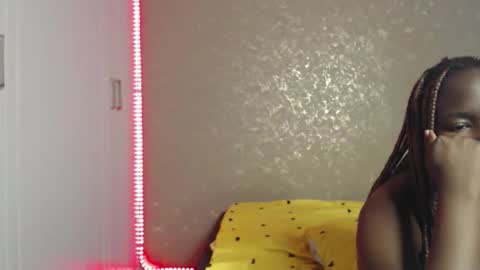 Zinadine online show from March 2026 07:13:01 AM