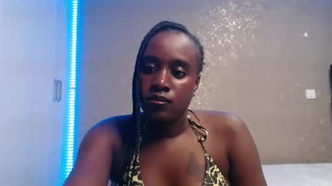 Zinadine online show from March 2026 03:23:01 PM