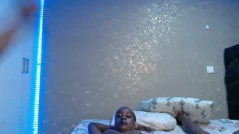 Zinadine online show from April 2026 05:46:01 PM