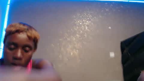 Zinadine online show from April 2026 10:53:02 AM