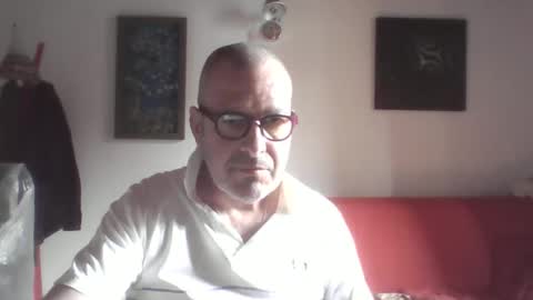 Snapshot of zino9372 chatting on March 2026 04:00:01 PM zino9372 online show from March 2026 04:00:01 PM