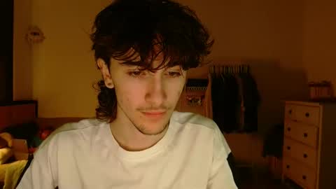 Snapshot of zipdown_ chatting on February 2025 02:25:01 AM zipdown online show from February 2025 02:25:01 AM