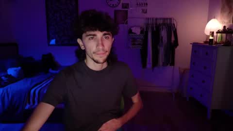 Snapshot of zipdown_ chatting on September 2025 03:23:02 AM zipdown online show from September 2025 03:23:02 AM