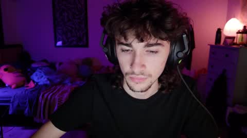 Snapshot of zipdown_ chatting on October 2025 02:44:01 AM zipdown online show from October 2025 02:44:01 AM