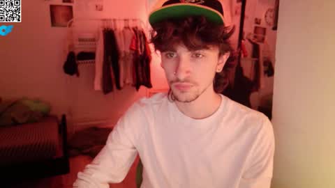 Snapshot of zipdown_ chatting on January 2026 03:43:02 AM zipdown online show from January 2026 03:43:02 AM