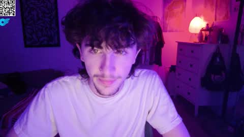 Snapshot of zipdown_ chatting on February 2026 02:43:02 AM zipdown online show from February 2026 02:43:02 AM