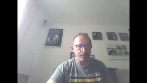 Zippi online show from October 2025 11:52:02 AM