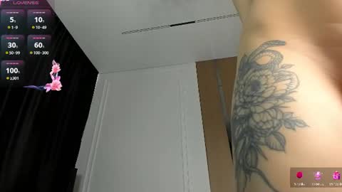 zirael_swan online show from June 2026 04:00:02 AM