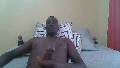 Zlatann2012 online show from December 2025 01:05:02 PM