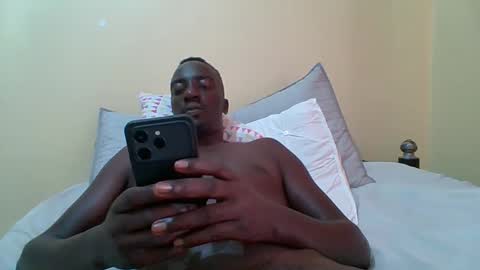 Zlatann2012 online show from January 2026 09:35:01 AM