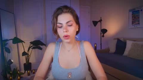 Snapshot of zlicious chatting on October 2025 10:51:02 PM Zara Join next live at 5PM EST online show from October 2025 10:51:02 PM