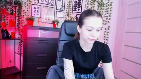 Zoay online show from May 2026 11:39:01 AM