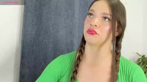 Snapshot of zoe69__ chatting on February 2025 11:00:02 PM ZOE online show from February 2025 11:00:02 PM