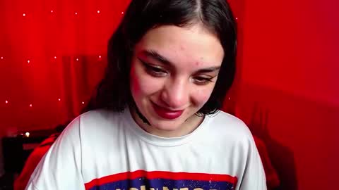 zoe_0111 online show from February 2025 02:58:02 PM