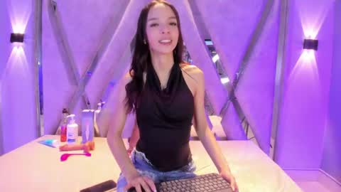 Zoe online show from June 2026 04:06:02 AM
