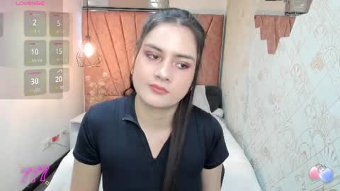ZOE TAYLOR online show from June 2026 11:31:01 AM