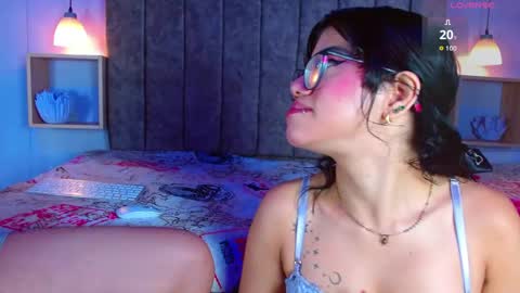 zoe_axel1 online show from April 2026 06:27:01 PM