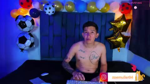 zoe_axel1 online show from July 2026 07:38:01 PM
