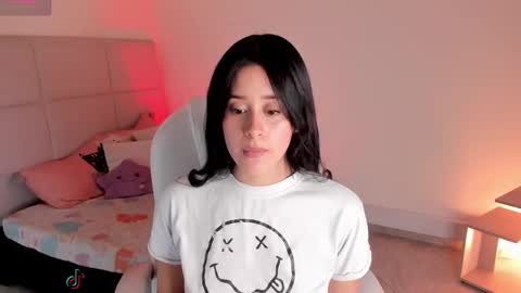 Snapshot of zoe_blake18 chatting on March 2025 07:11:02 PM Zoe online show from March 2025 07:11:02 PM