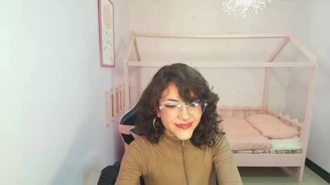 zoe_ch_ online show from January 2025 09:23:02 PM