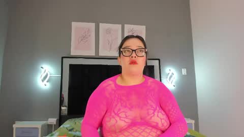 zoe_curvyy online show from June 2026 12:07:02 PM