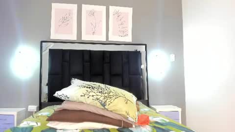 zoe_curvyy online show from June 2026 12:16:01 PM