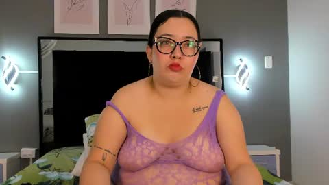 zoe_curvyy online show from July 2026 12:11:02 PM