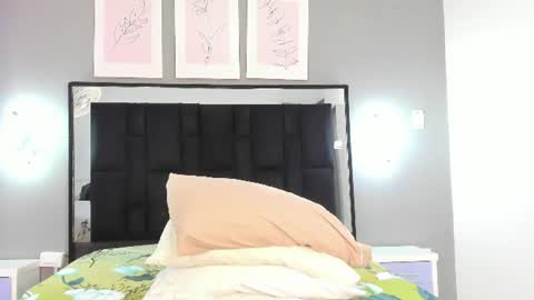 zoe_curvyy online show from July 2026 12:09:02 PM