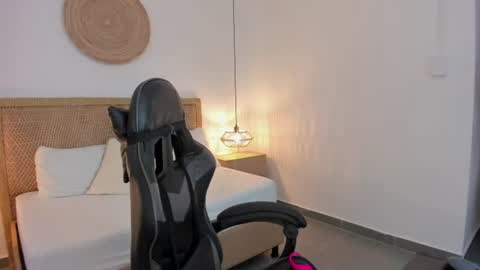 Zoe  online show from July 2026 02:24:01 PM