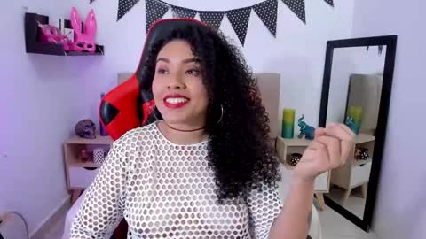 Snapshot of zoe_gruber chatting on December 2024 08:47:02 PM Zoe Gruber online show from December 2024 08:47:02 PM