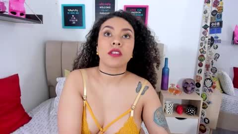 Snapshot of zoe_gruber chatting on January 2025 03:09:01 AM Zoe Gruber online show from January 2025 03:09:01 AM