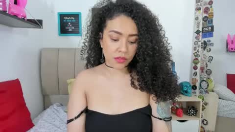 Snapshot of zoe_gruber chatting on February 2025 04:25:02 AM Zoe Gruber online show from February 2025 04:25:02 AM