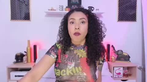 Snapshot of zoe_gruber chatting on October 2025 06:31:01 PM Zoe Gruber online show from October 2025 06:31:01 PM