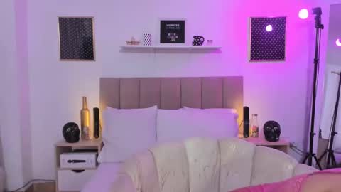 Snapshot of zoe_gruber chatting on October 2025 09:15:01 PM Zoe Gruber online show from October 2025 09:15:01 PM