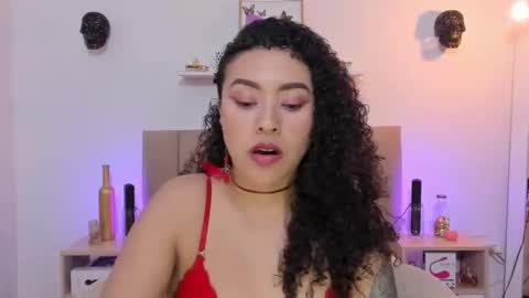 Snapshot of zoe_gruber chatting on October 2025 07:09:02 PM Zoe Gruber online show from October 2025 07:09:02 PM