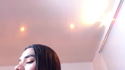 zoe_hecate online show from November 2025 08:45:01 PM