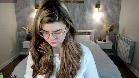 Snapshot of zoe_j0y chatting on February 2026 01:46:02 AM Zoe online show from February 2026 01:46:02 AM