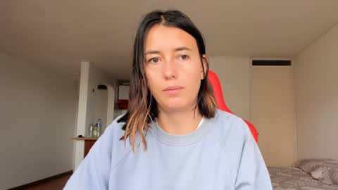 ZOE online show from February 2025 07:27:02 PM