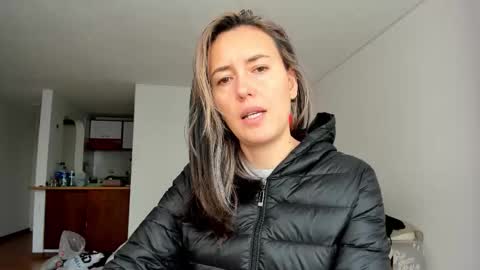 Snapshot of zoe_jeane_beker chatting on February 2026 07:09:01 PM ZOE online show from February 2026 07:09:01 PM