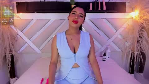 Zoey  online show from April 2026 10:10:01 PM