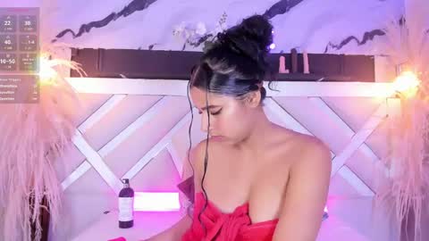 Zoey  online show from April 2026 11:38:02 PM