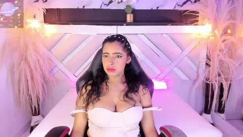Snapshot of zoe_johnsonn1 chatting on May 2026 09:45:01 PM Zoey online show from May 2026 09:45:01 PM