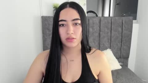 zoe_jones7 online show from September 2025 03:41:02 AM