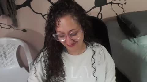 Snapshot of zoe_koller chatting on November 2025 05:01:02 PM Zoe Koller online show from November 2025 05:01:02 PM